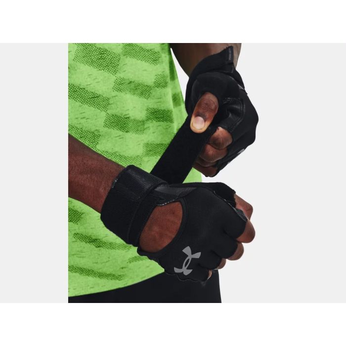 https://revupsports.com/media/catalog/product/cache/940902ae813a390549335bf9214f1c1b/u/n/under_armour_mens_weightlifting_gloves_1369830-001.jpg