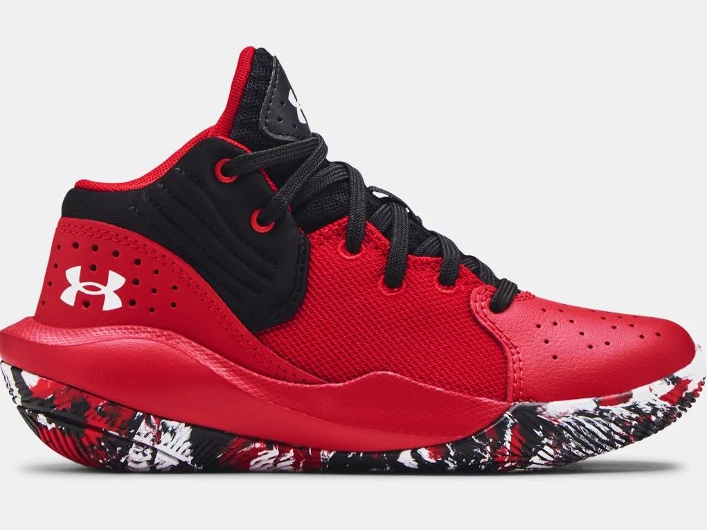 Under armour jet 218 junior basketball shoes hot sale